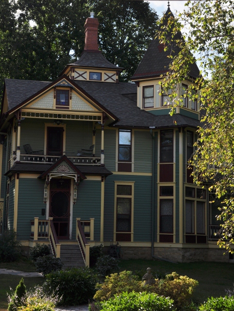 one of many old Victorian mansions